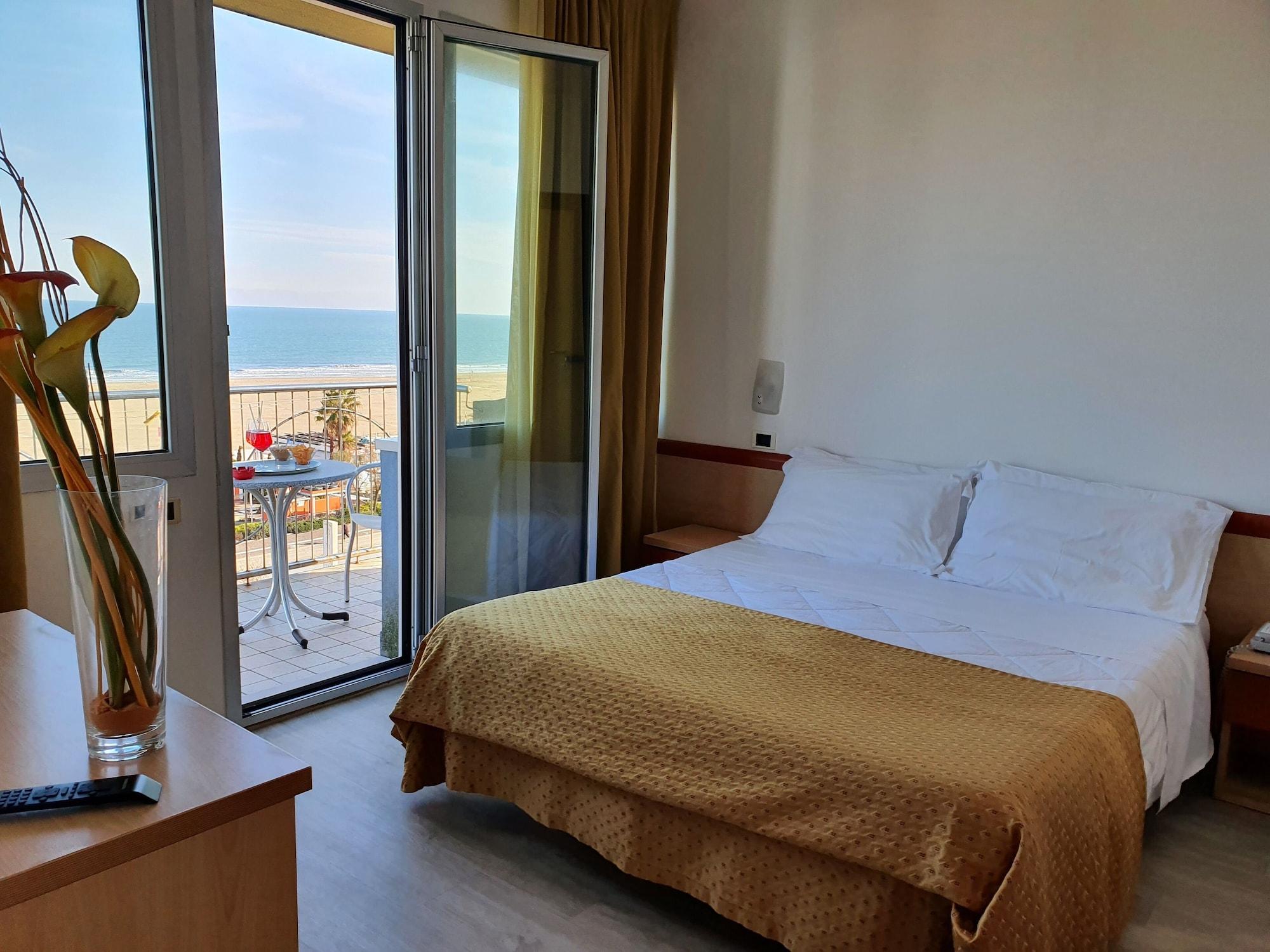 Hotel Tilmar Ріміні Екстер'єр фото