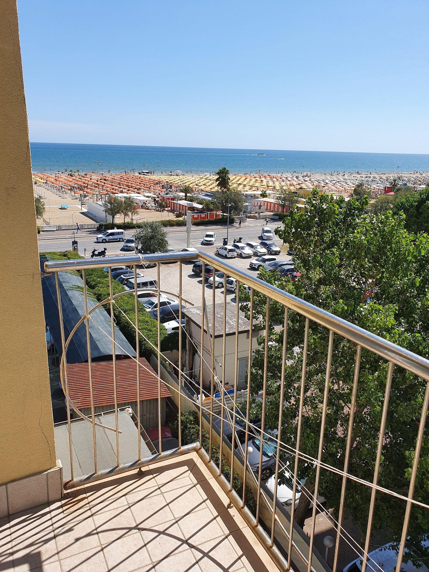 Hotel Tilmar Ріміні Екстер'єр фото